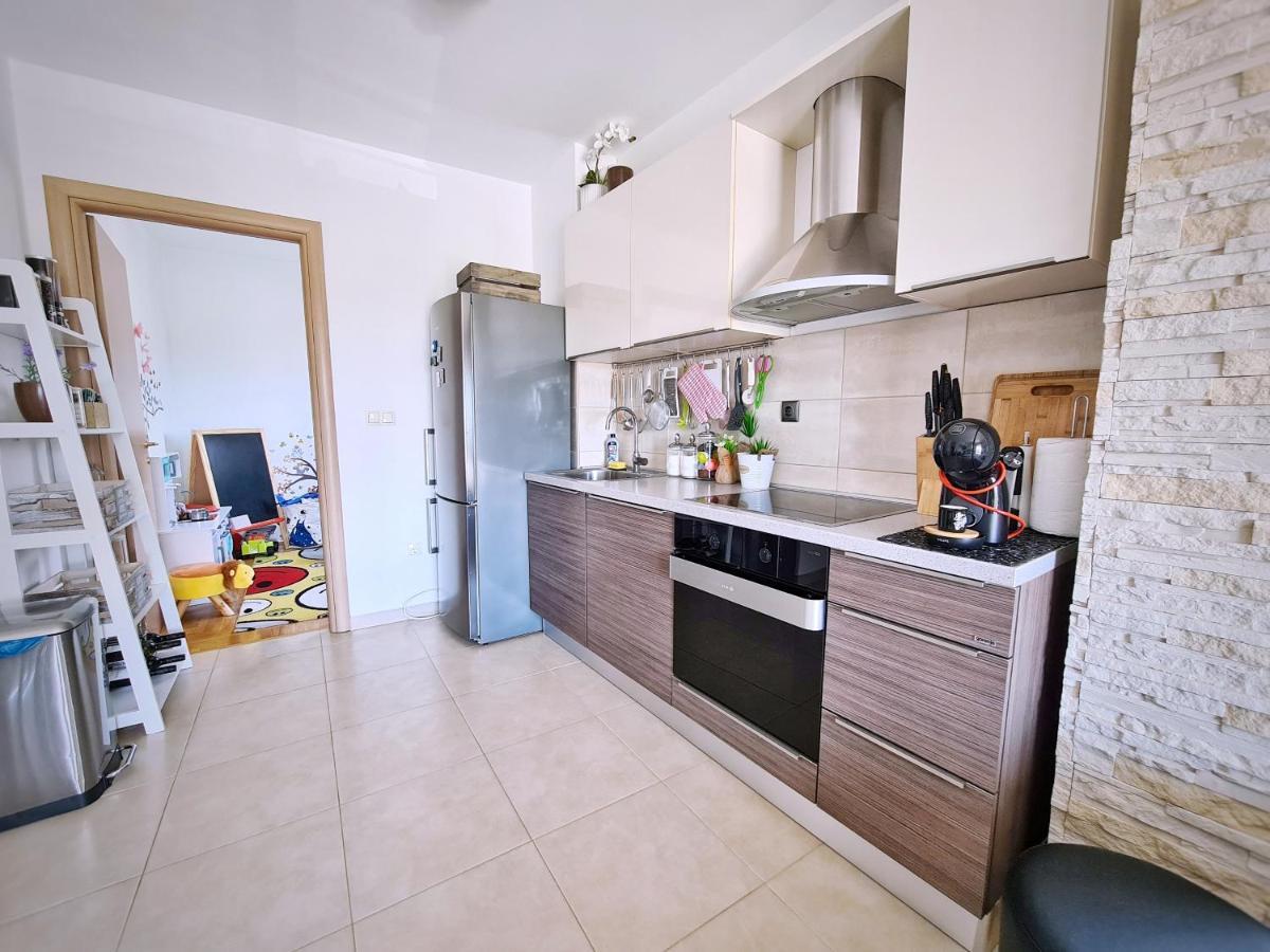 Luxury Apartment Salona Buitenkant foto